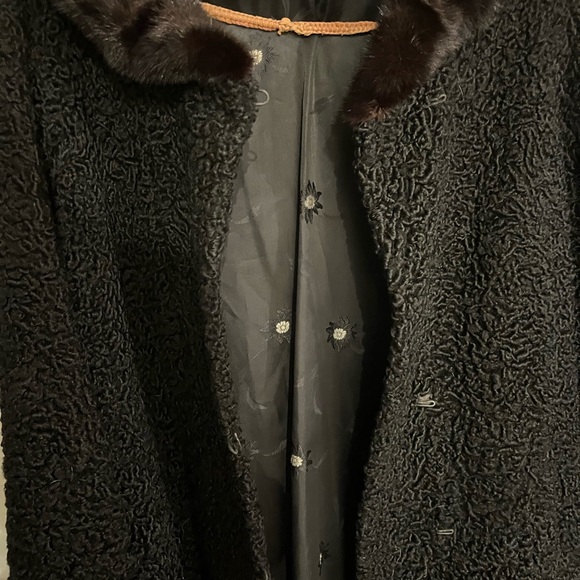 Ladies vintage coat - Picture 2 of 3